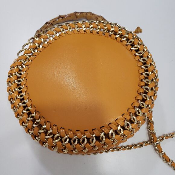 Beautiful Round Leather Satchel with Bamboo Handle and Chain for Crossbody - Picture 4 of 9